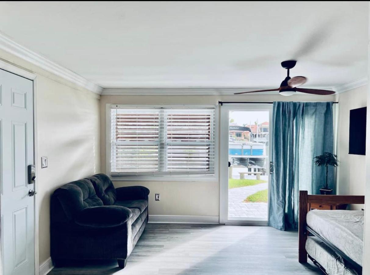 Cheerful Home With One Bedroom 케이프코럴 외부 사진
