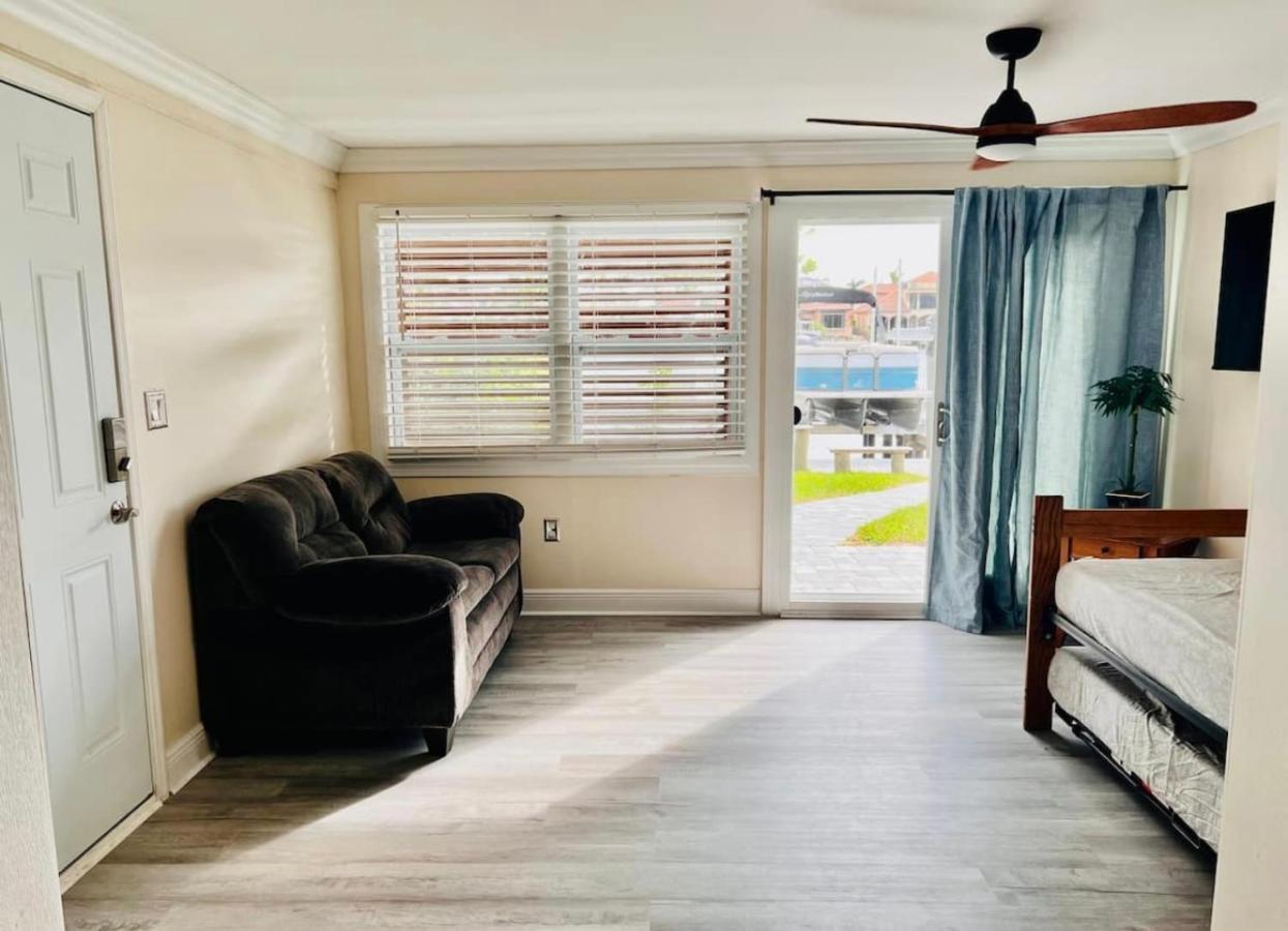 Cheerful Home With One Bedroom 케이프코럴 외부 사진